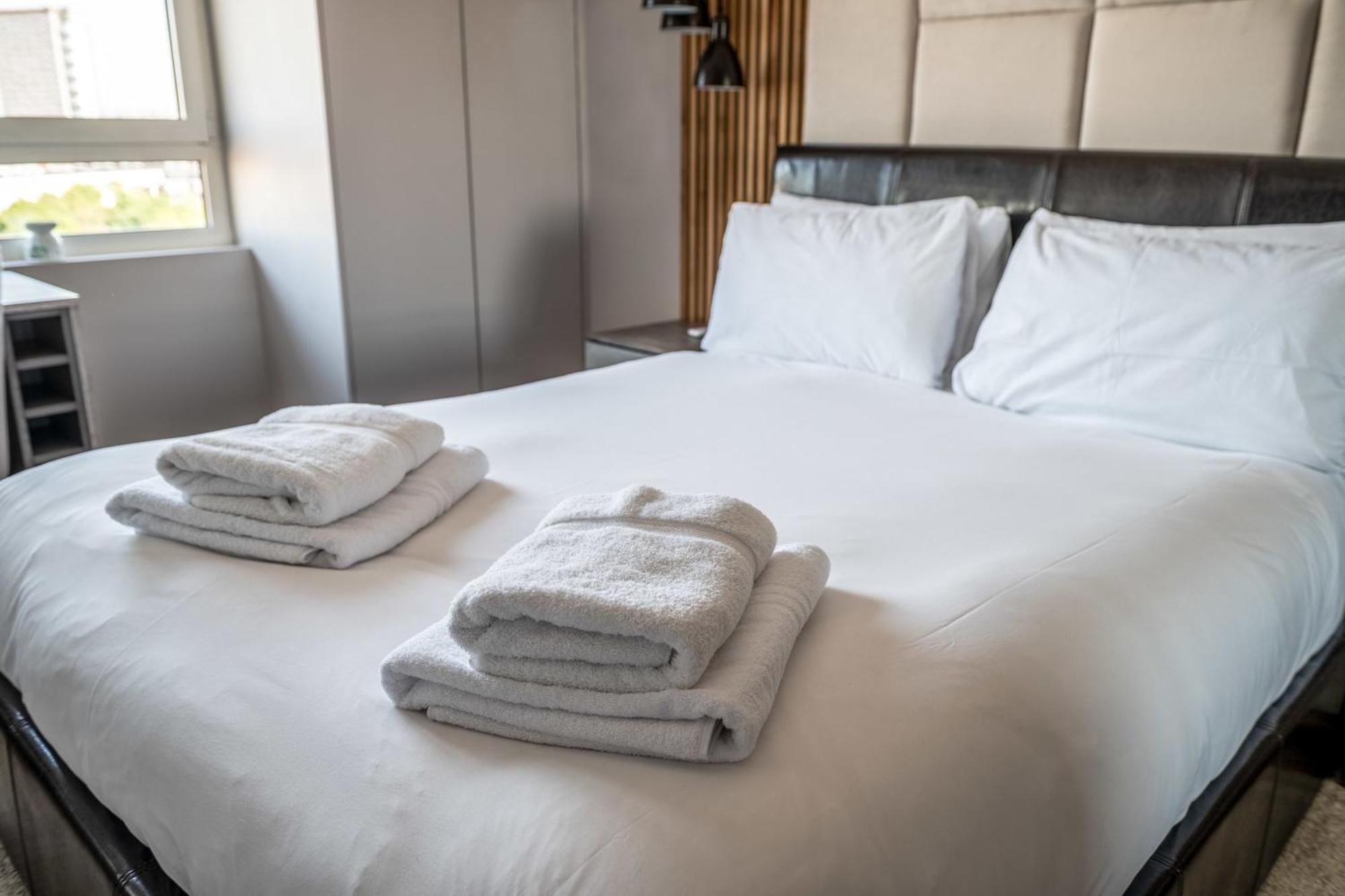 Canary Wharf Retreat With Free Secure Parking London Exteriör bild