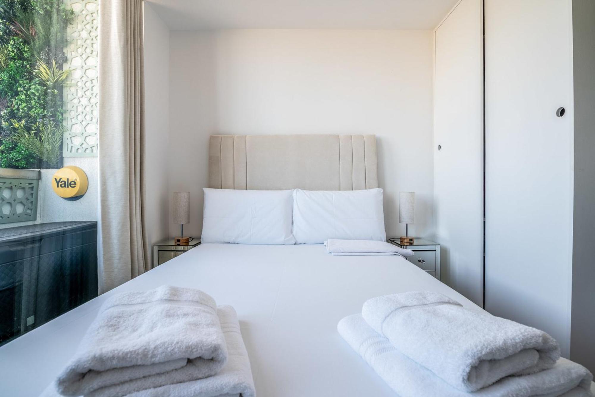 Canary Wharf Retreat With Free Secure Parking London Exteriör bild
