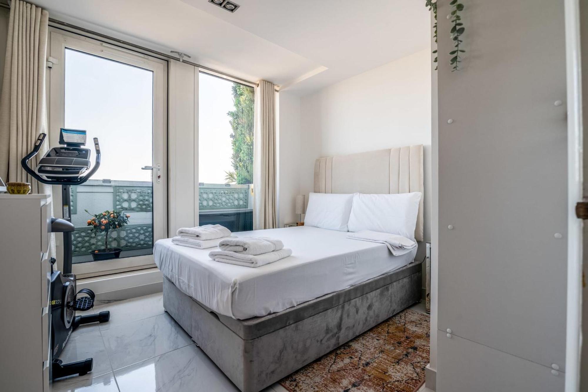 Canary Wharf Retreat With Free Secure Parking London Exteriör bild